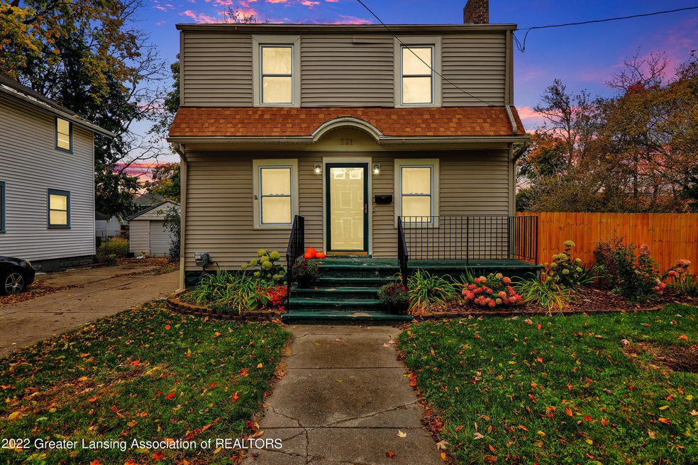 221 Westmoreland Ave, Lansing, MI 48915 - photo 1