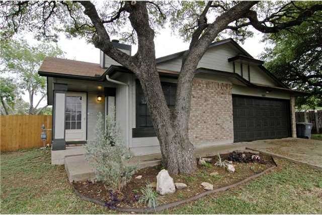 Exterior Front : 5501 Shreveport Drive in the Milw