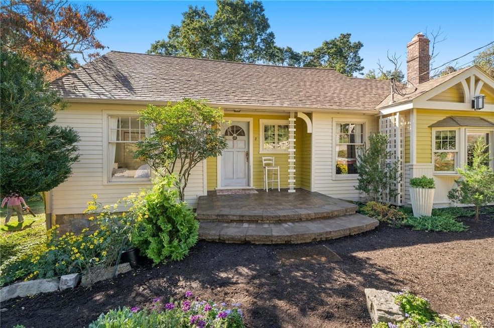 8 E Enterprise Ave, Pawcatuck, CT 06379 - photo 1