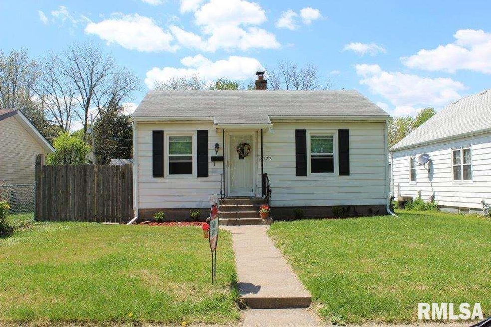2122 Jefferson Ave, Davenport, IA 52803 - photo 1