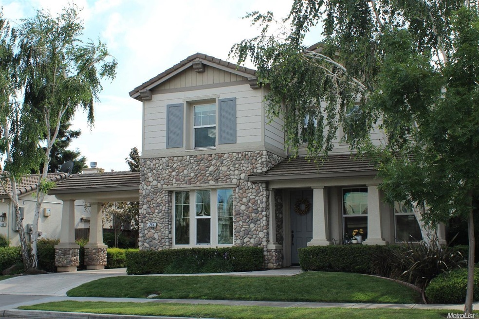 264 Cresta Way, Oakdale, CA 95361 - photo 1