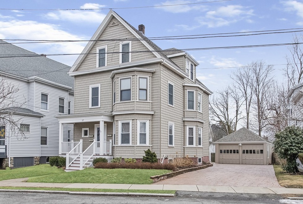 37 Middlesex Ave unit 2, Swampscott, MA 01907 - photo 1