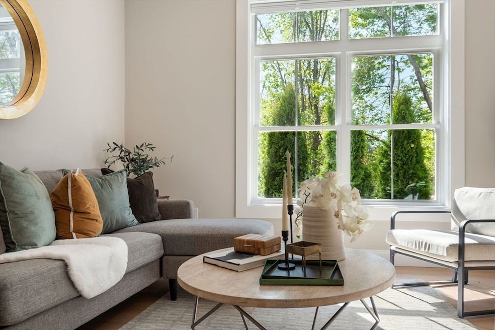 For Sale $599,900 • Co-Listing Agent