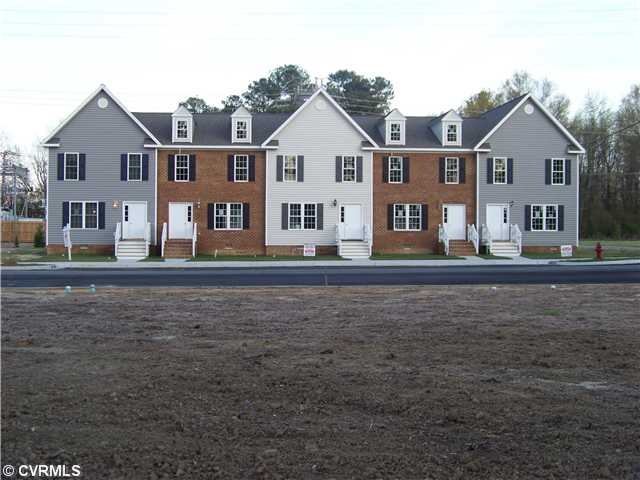 3108 Taylor Ave, West Point, VA 23181 - photo 1