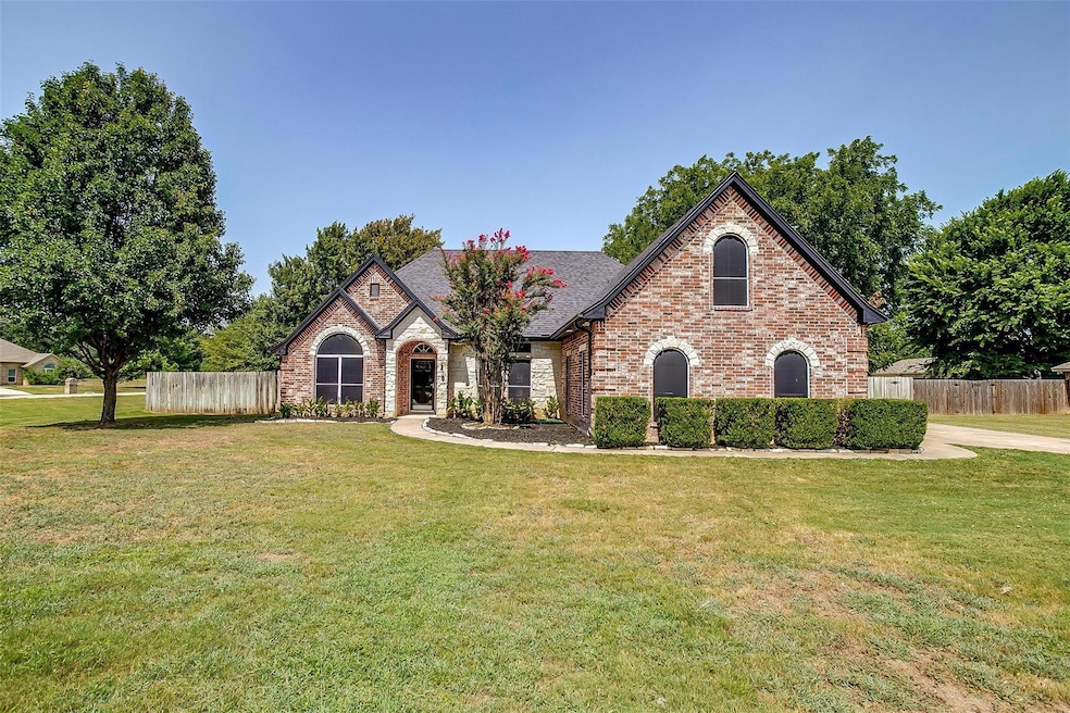 781 Quail Ln, Springtown, TX 76082 - photo 1