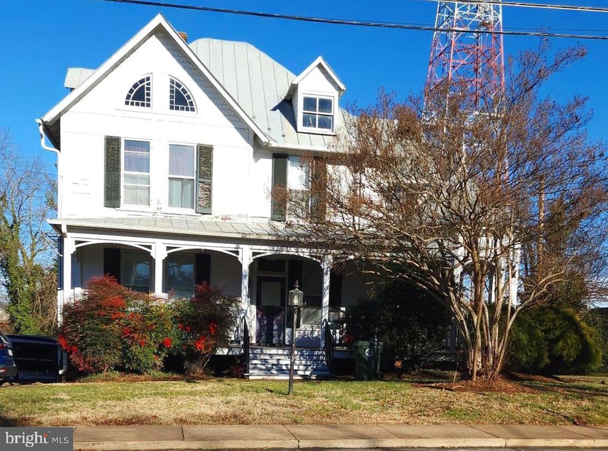 310 E Piedmont St unit 201, Culpeper, VA 22701 - photo 1