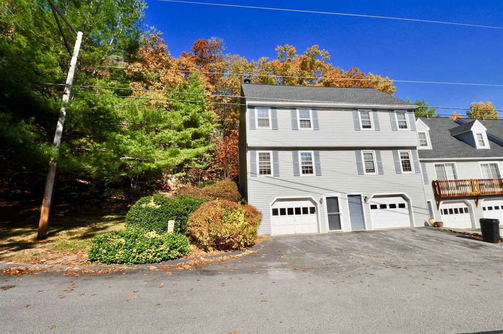 4 Hawkstead Hollow unit U7, Nashua, NH 03063 - photo 1