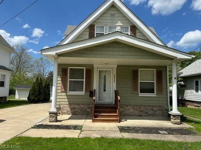 28929 Hazel Ave, Wickliffe, OH 44092 - photo 1