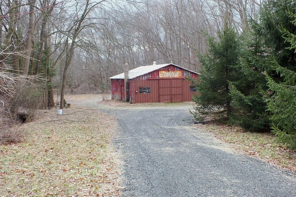 127 Crawfords Corner Rd, Holmdel, NJ 07733 - photo 1