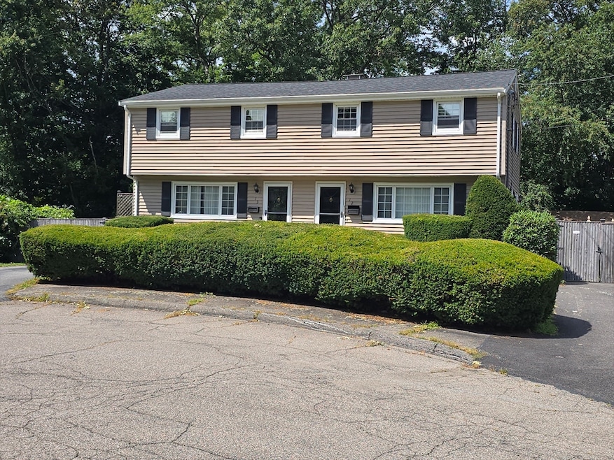 13 Robert Arey Dr, Randolph, MA 02368 - photo 1