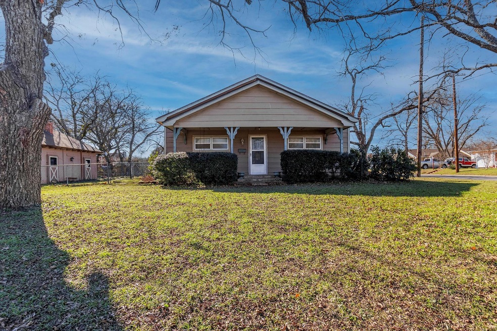 1111 N Douglas - Lot 1 Ave, Cleburne, TX 76033 - photo 1