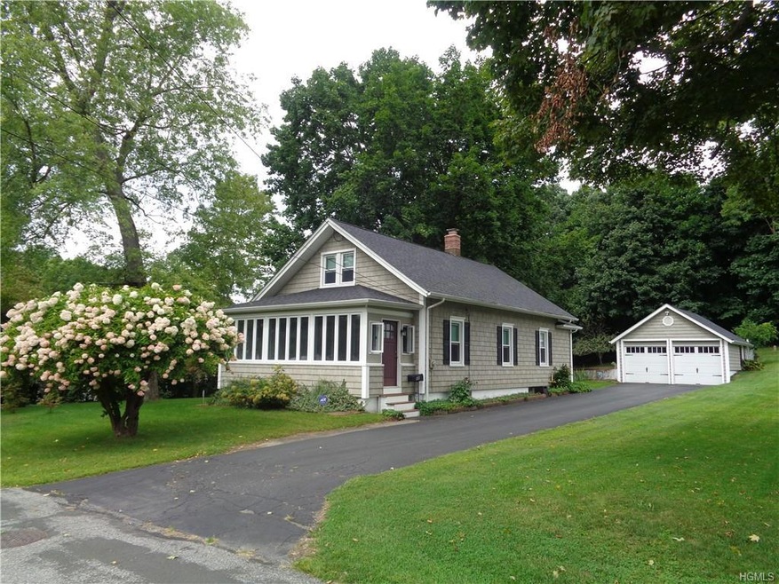 18 Sunset Ave, Pawling, NY 12564 - photo 1