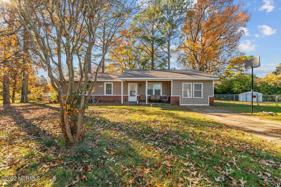 111 Royal Ct, Jacksonville, NC 28546 - photo 1