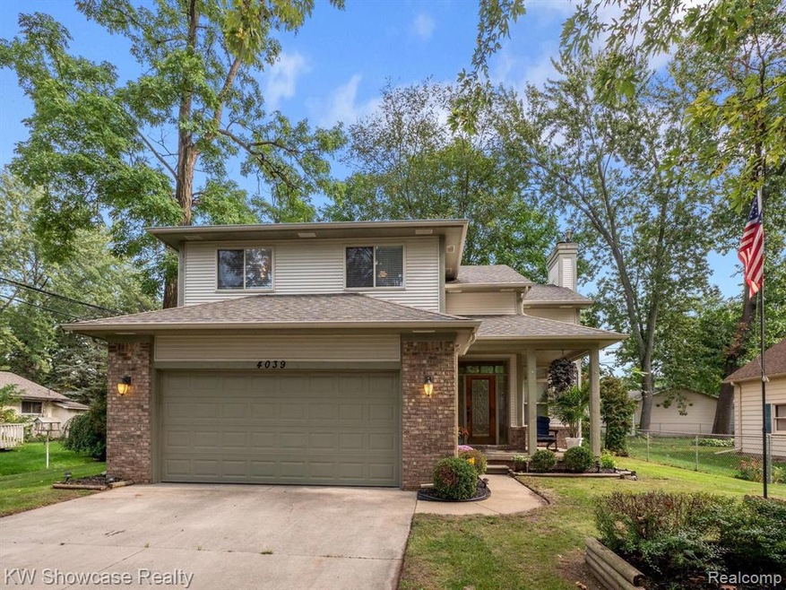 4039 Circle Blvd, West Bloomfield, MI 48323 - photo 1