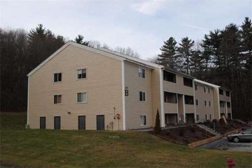 117 Quaker Hwy unit 28, Uxbridge, MA 01569 - photo 1