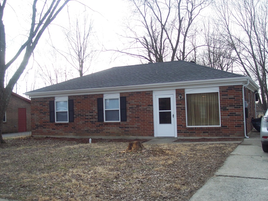 7916 Grenelle Dr, Louisville, KY 40228 - photo 1