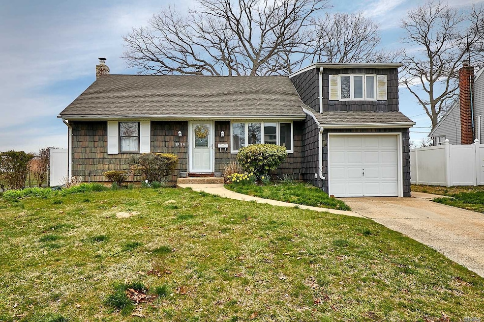 3939 Beechwood Place, Seaford, NY 11783 - photo 1