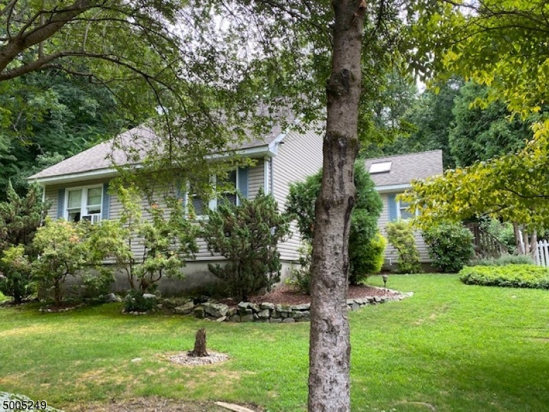 36 Cedar Dr, Belvidere, NJ 07823 - photo 1