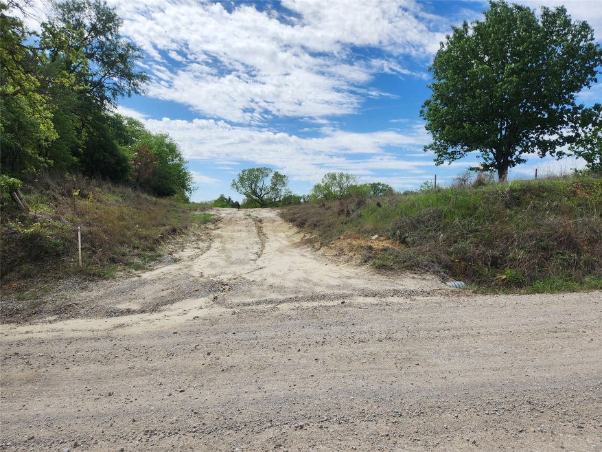 1515 County Road 4757, Boyd, TX 76023 - photo 1