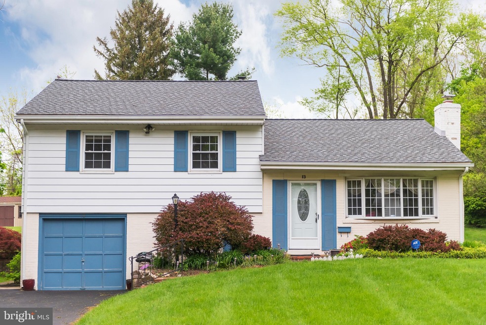 13 E Golf Club Ln, Paoli, PA 19301 - photo 1