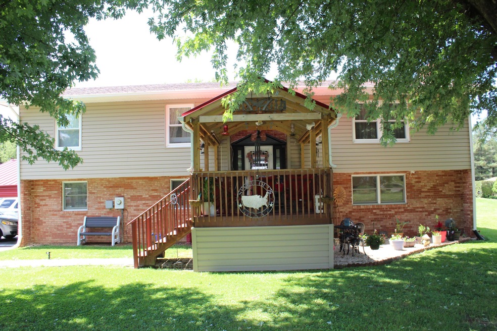 419 E 4th Ave, Watauga, TN 37694 - photo 1