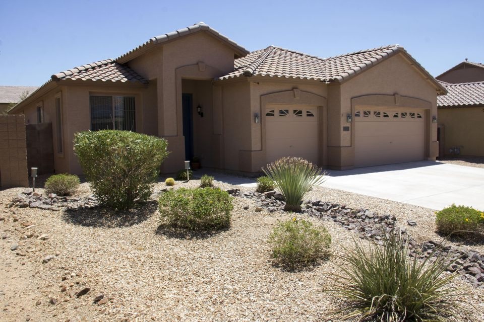Front of the House 4 (2)