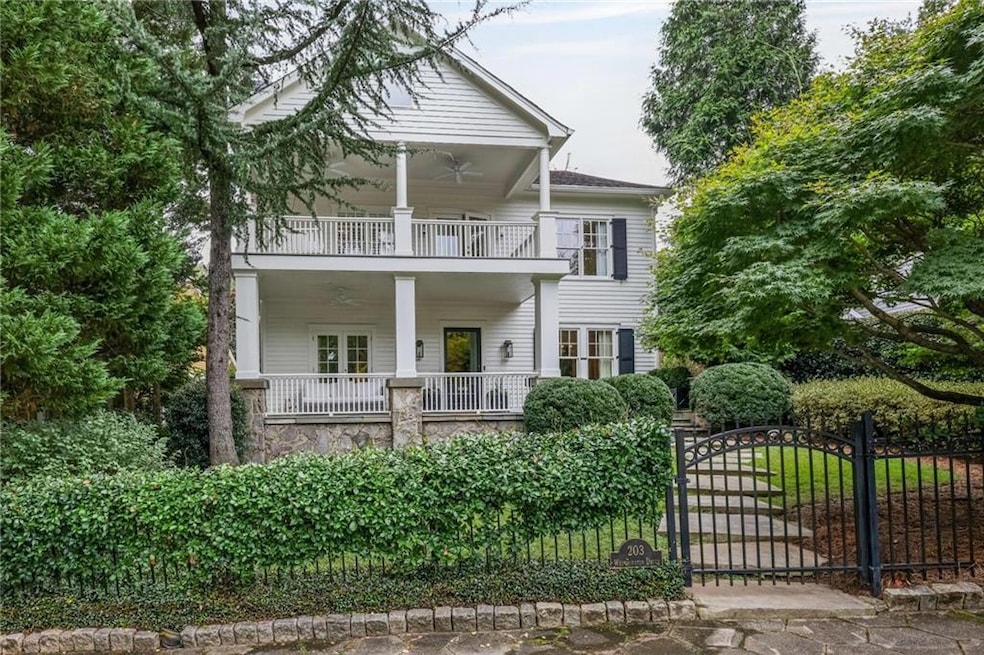 Pending $2,375,000 • Co-Listing Agent