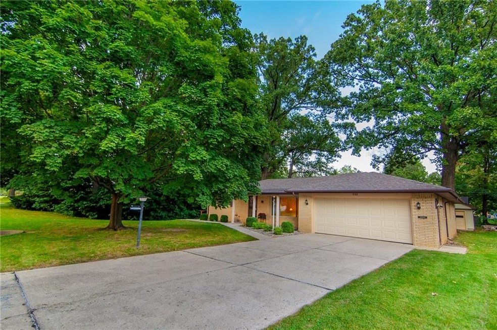 332 Coventry Dr, Anderson, IN 46012 - photo 1