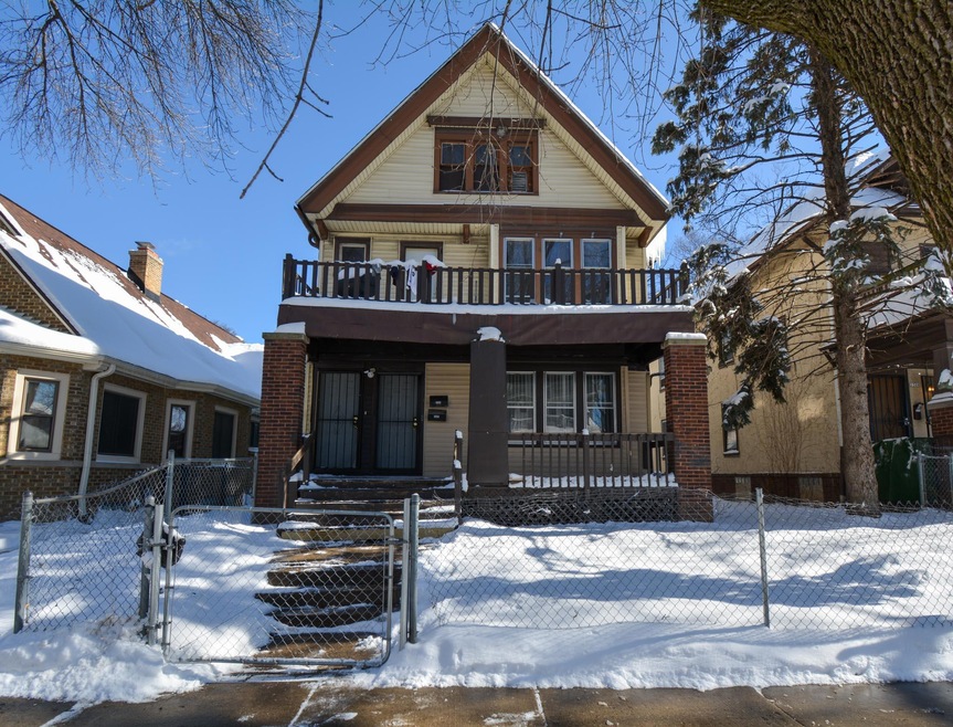 2320 N 44TH ST-4