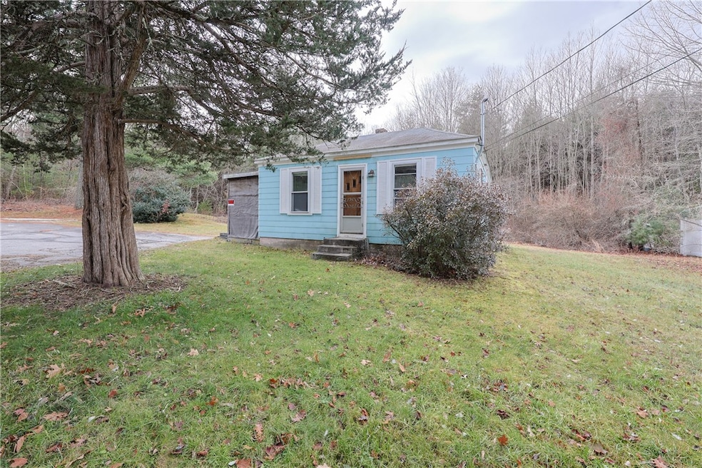 5 Lees Ln, Chepachet, RI 02814 - photo 1