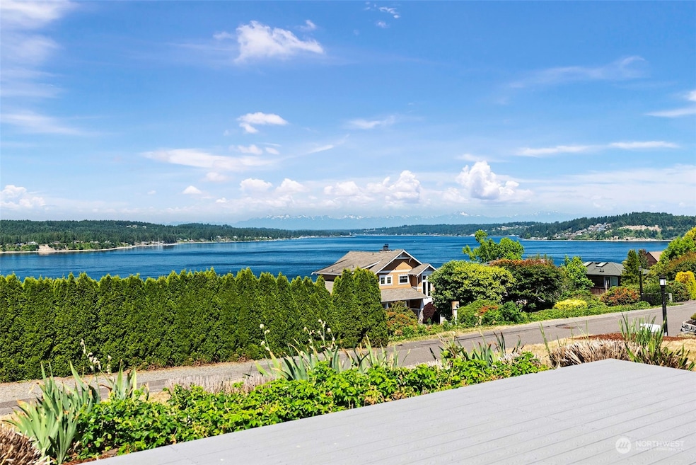 3141 Soundview Dr W, University Place, WA 98466 - photo 1