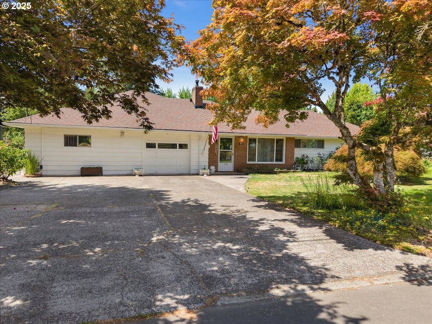 1611 Camino Dr, Forest Grove, OR 97116 - photo 1