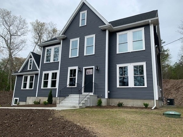 95 Oakridge Ave, North Attleboro, MA 02760 - photo 1