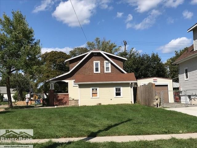 412 13th St, Port Huron, MI 48060 - photo 1