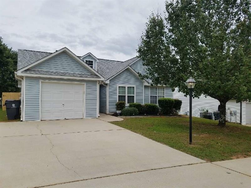 502 Creekview Overlook, Stockbridge, GA 30281 - photo 1