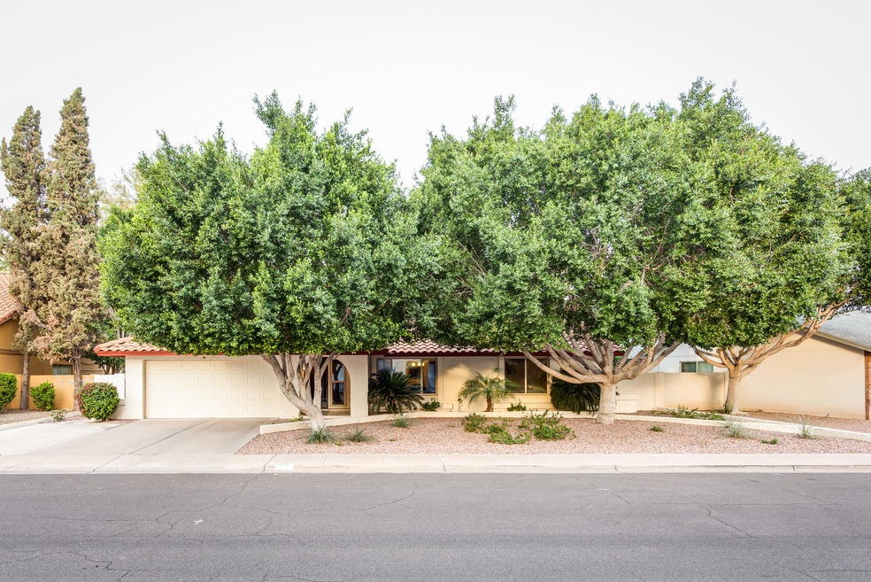 2612 S. Los Altos 001