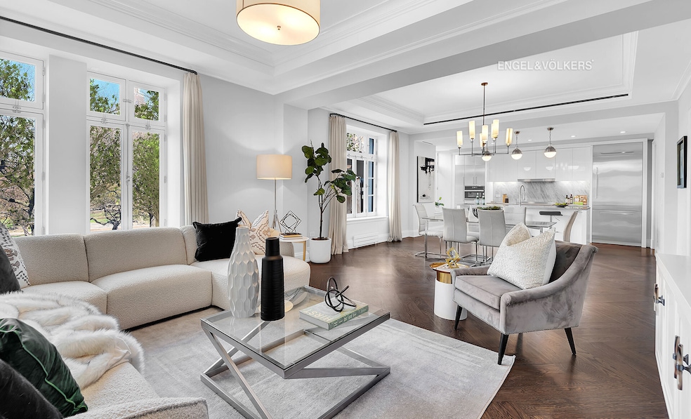 For Sale $2,795,000 • Co-Listing Agent