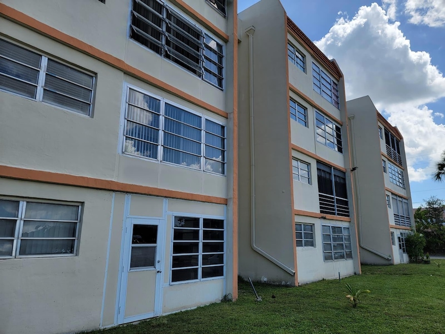 2401 NW 41st Ave unit 204, Lauderhill, FL 33313 - photo 1