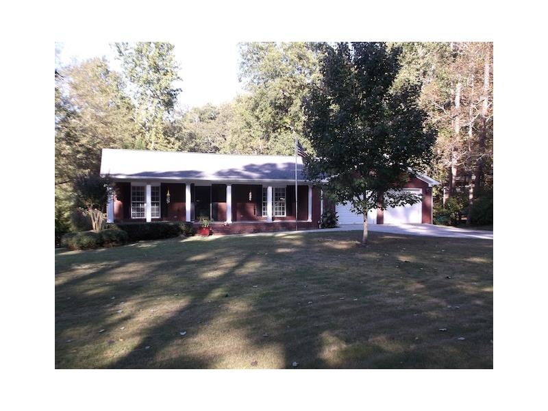 173 Buena Vista St, Winder, GA 30680 - photo 1