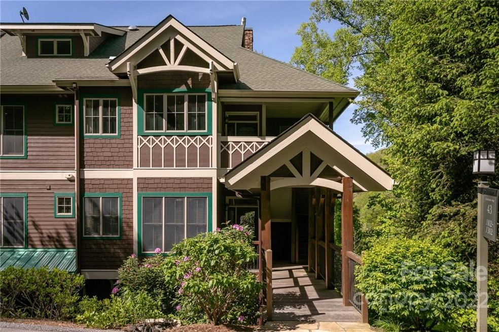 43 Creekside Way unit J/202, Burnsville, NC 28714 - photo 1