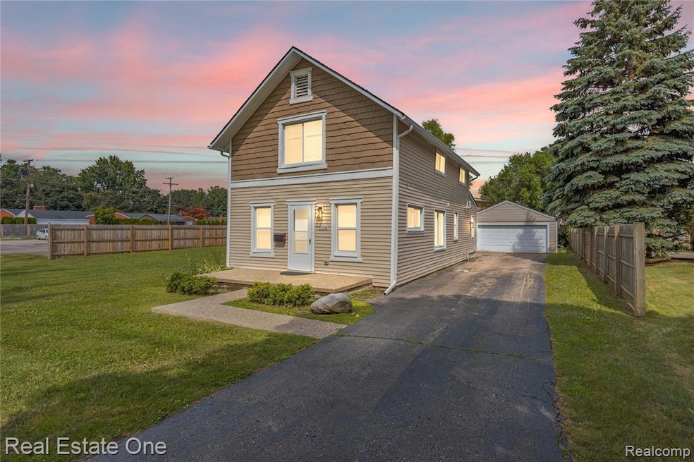 3420 Fairmont Rd, Royal Oak, MI 48073 - photo 1