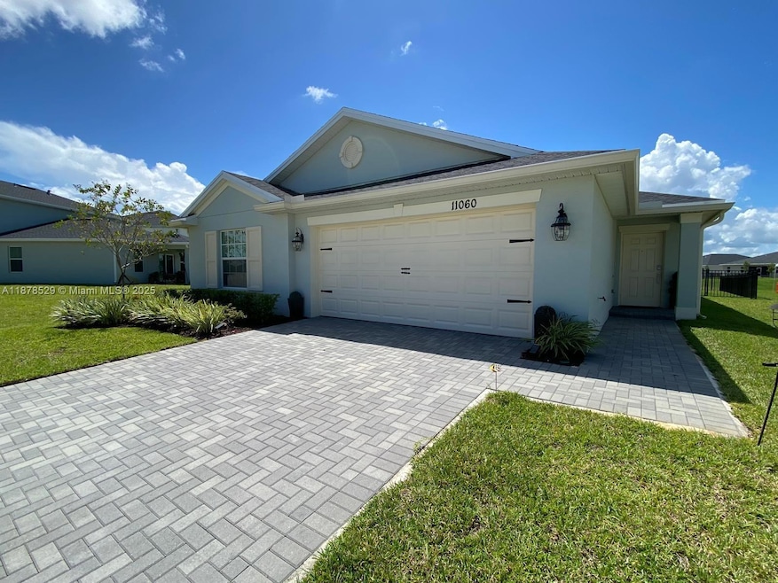 11060 NW Middle Stream Dr, Port Saint Lucie, FL 34987 - photo 1