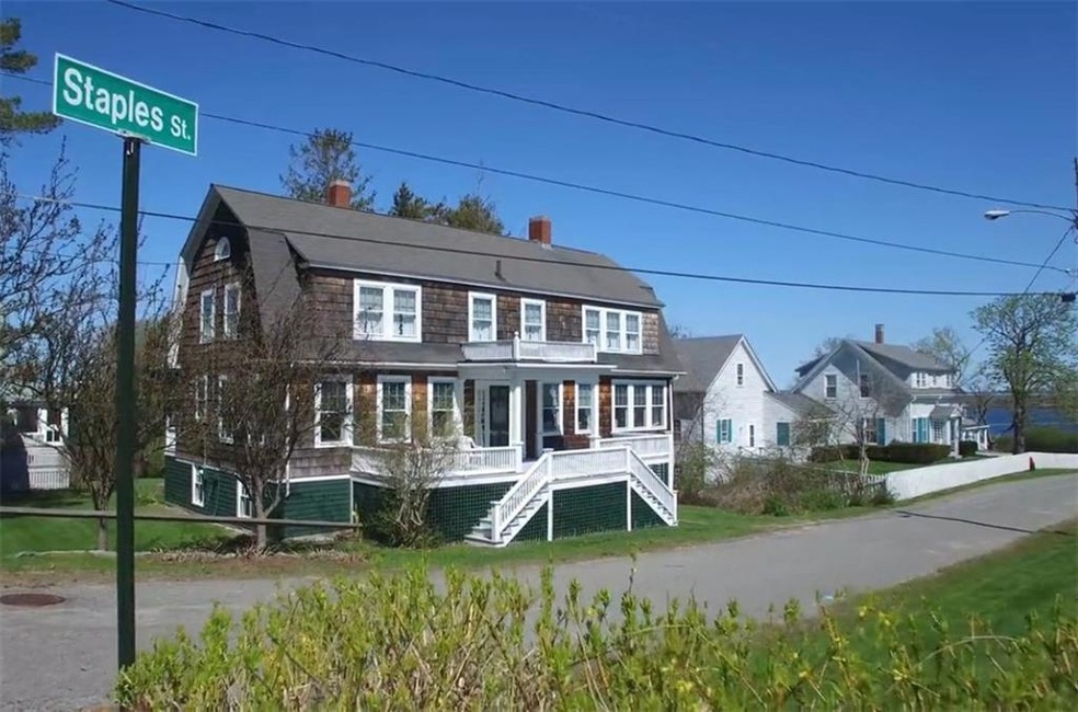 1890 Gambrel Style home on a quiet...