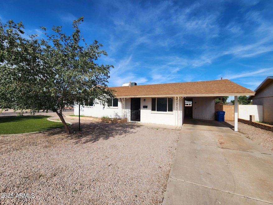 3636 W Echo Ln, Phoenix, AZ 85051 - photo 1