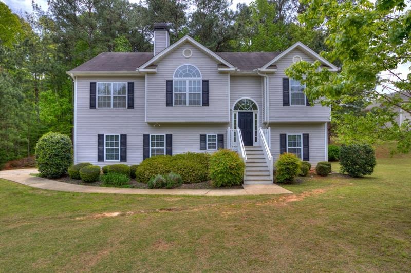 6181 Autumn View Cove NW, Acworth, GA 30101 - photo 1