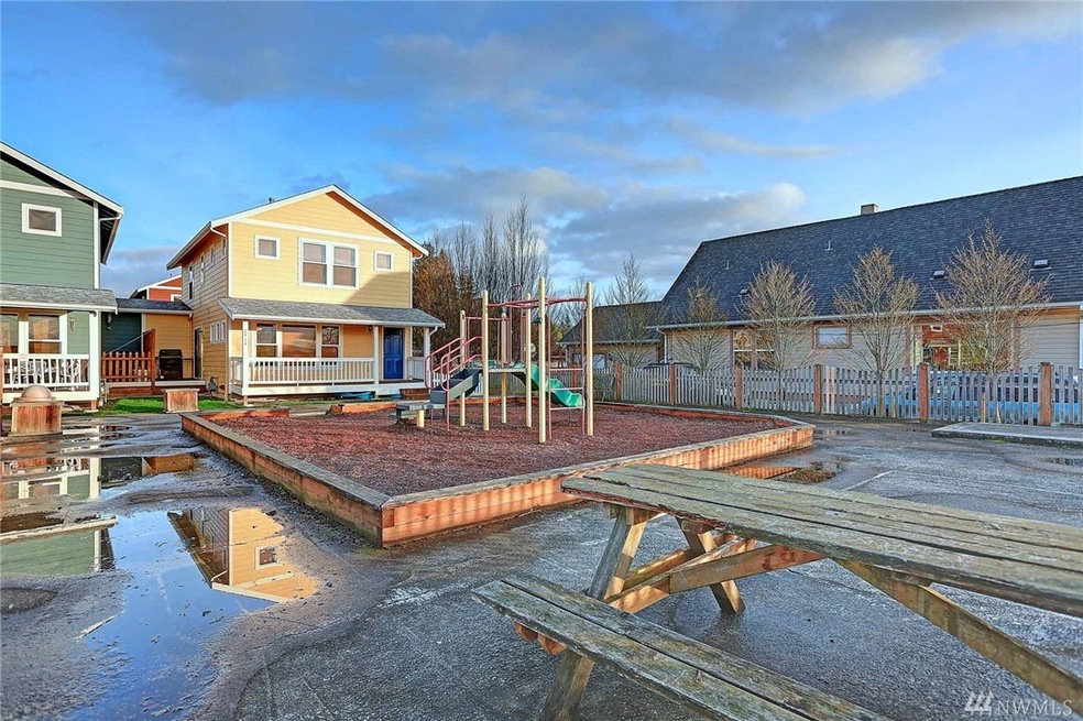 7921 Port Susan Place unit 3, Stanwood, WA 98292 - photo 1