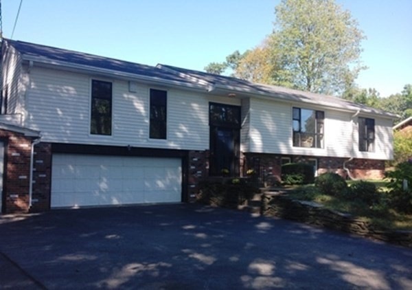 109 Ridgecrest Dr, Westfield, MA 01085 - photo 1