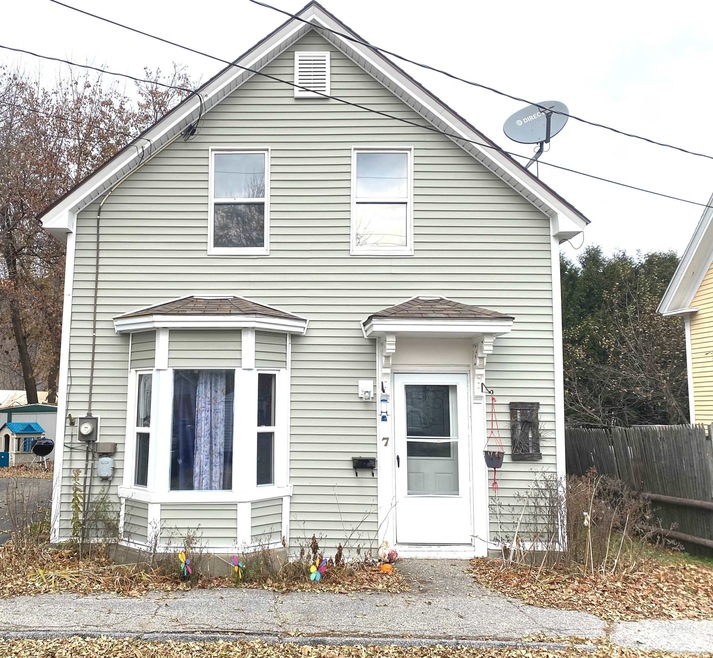 7 Palmer St, Gorham, NH 03581 - photo 1