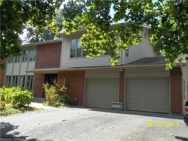 90 Kennedy Rd, Manchester, CT 06042 - photo 1