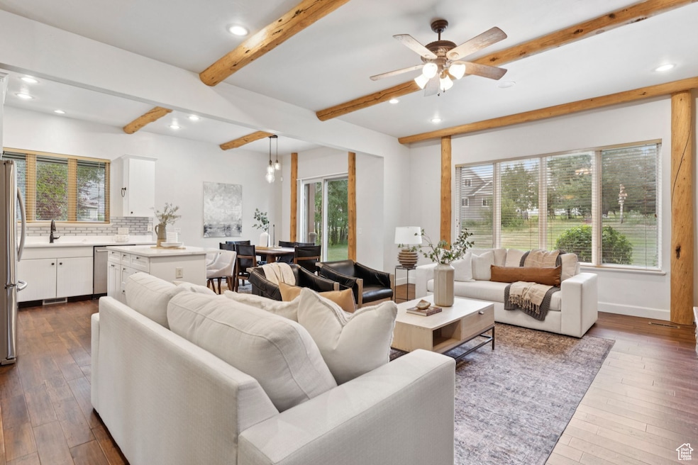 92 W Village Ct, Midway, UT 84049 - photo 1